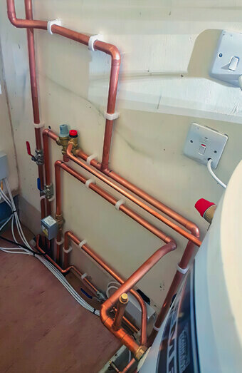 https://wangaraplumber.com.au/uploads/2025/06/hot-water-301986.jpg